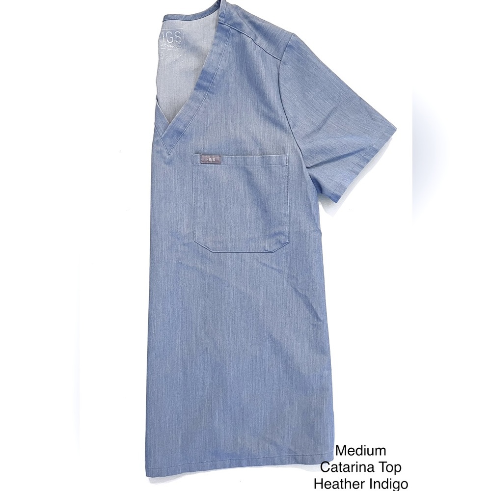 Figs Catarina Top, Size Medium, Heather Indigo
Well loved but in good condition